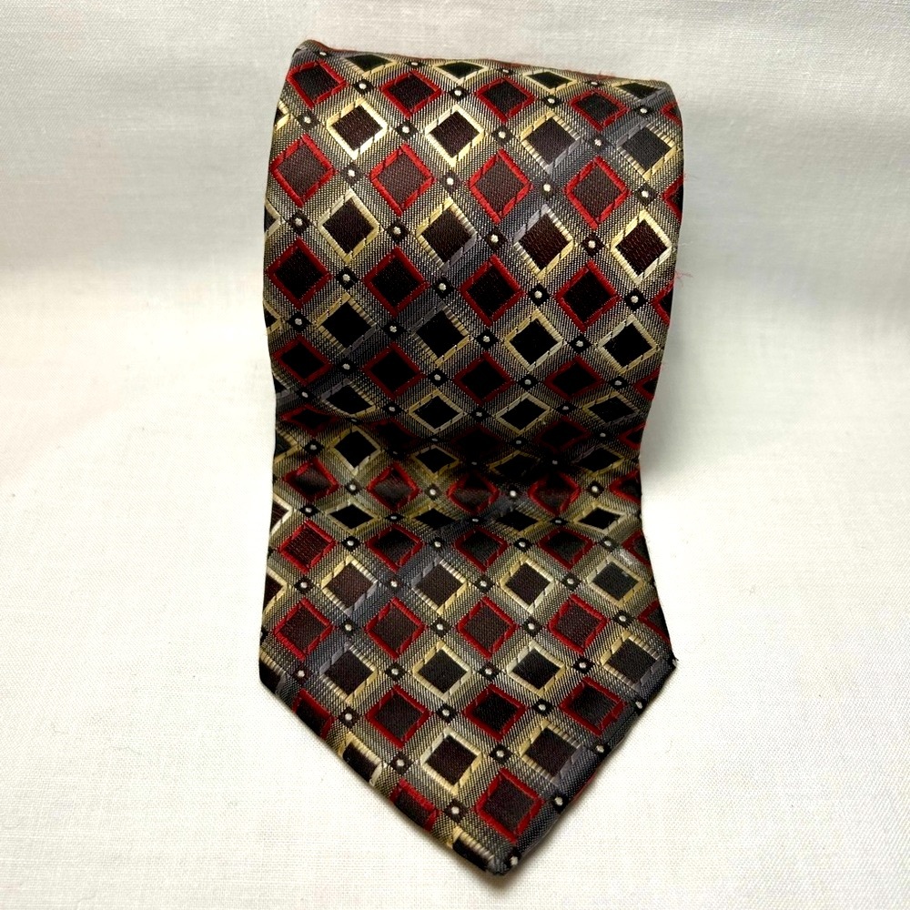 Geometric Tie - Picture 9 of 9
